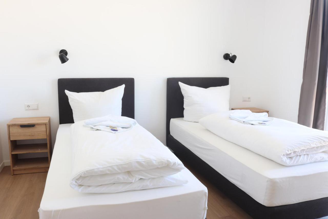 Motel Bergtheim - Self Check-In Extérieur photo