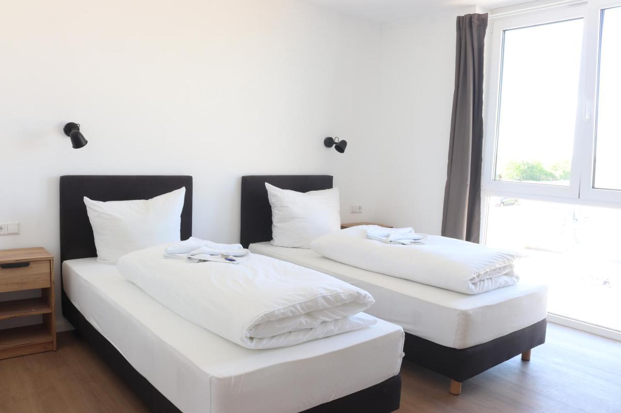 Motel Bergtheim - Self Check-In Extérieur photo