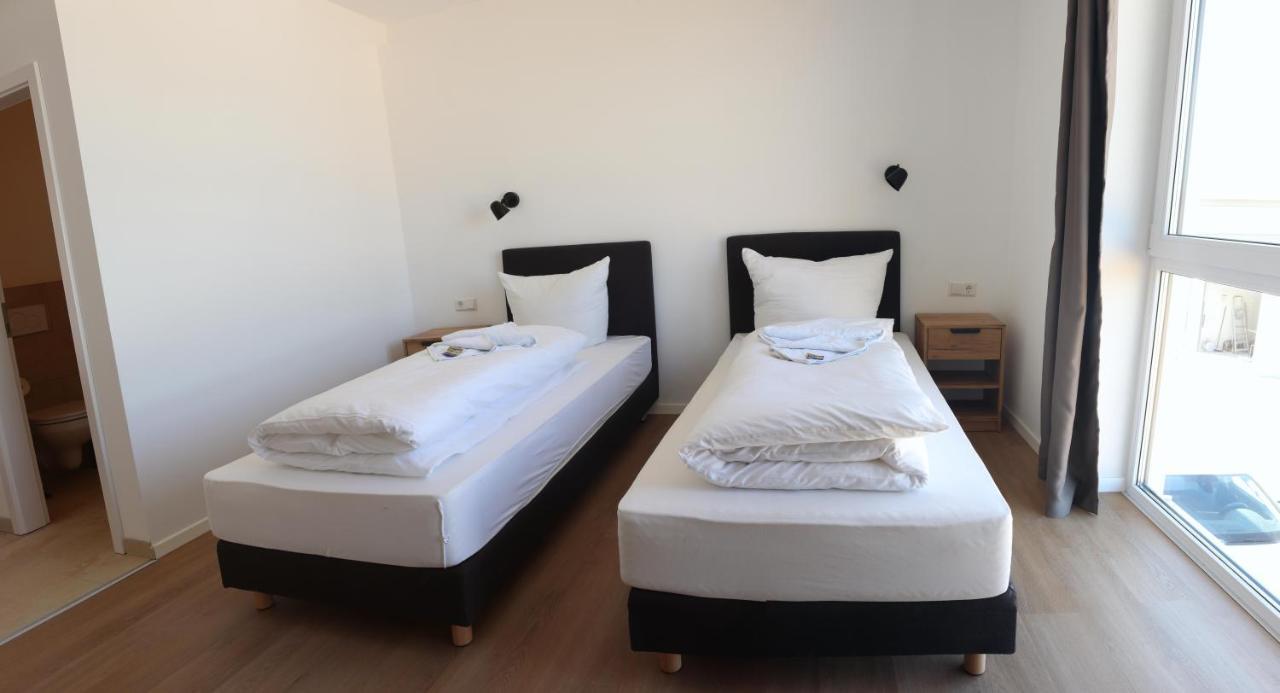 Motel Bergtheim - Self Check-In Extérieur photo